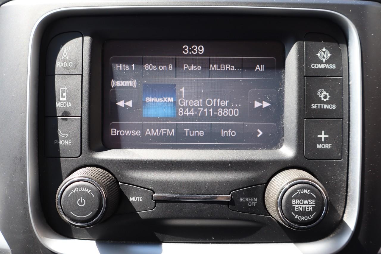 Ram 1500 Classic Vehicle Full-screen Gallery Image 22