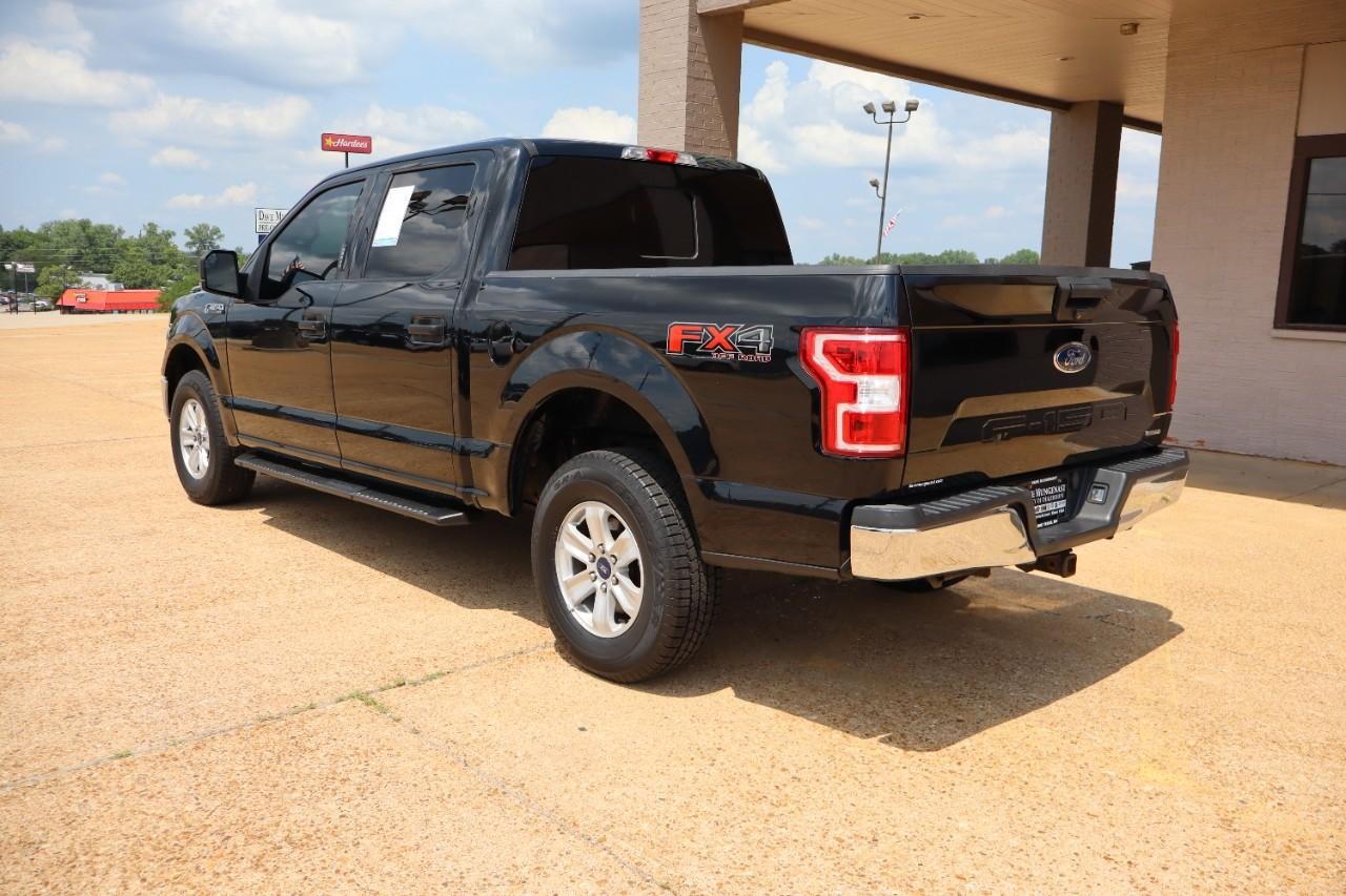 Ford F-150 Vehicle Full-screen Gallery Image 3