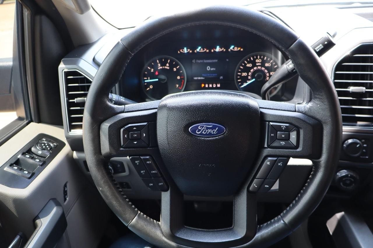 Ford F-150 Vehicle Full-screen Gallery Image 13