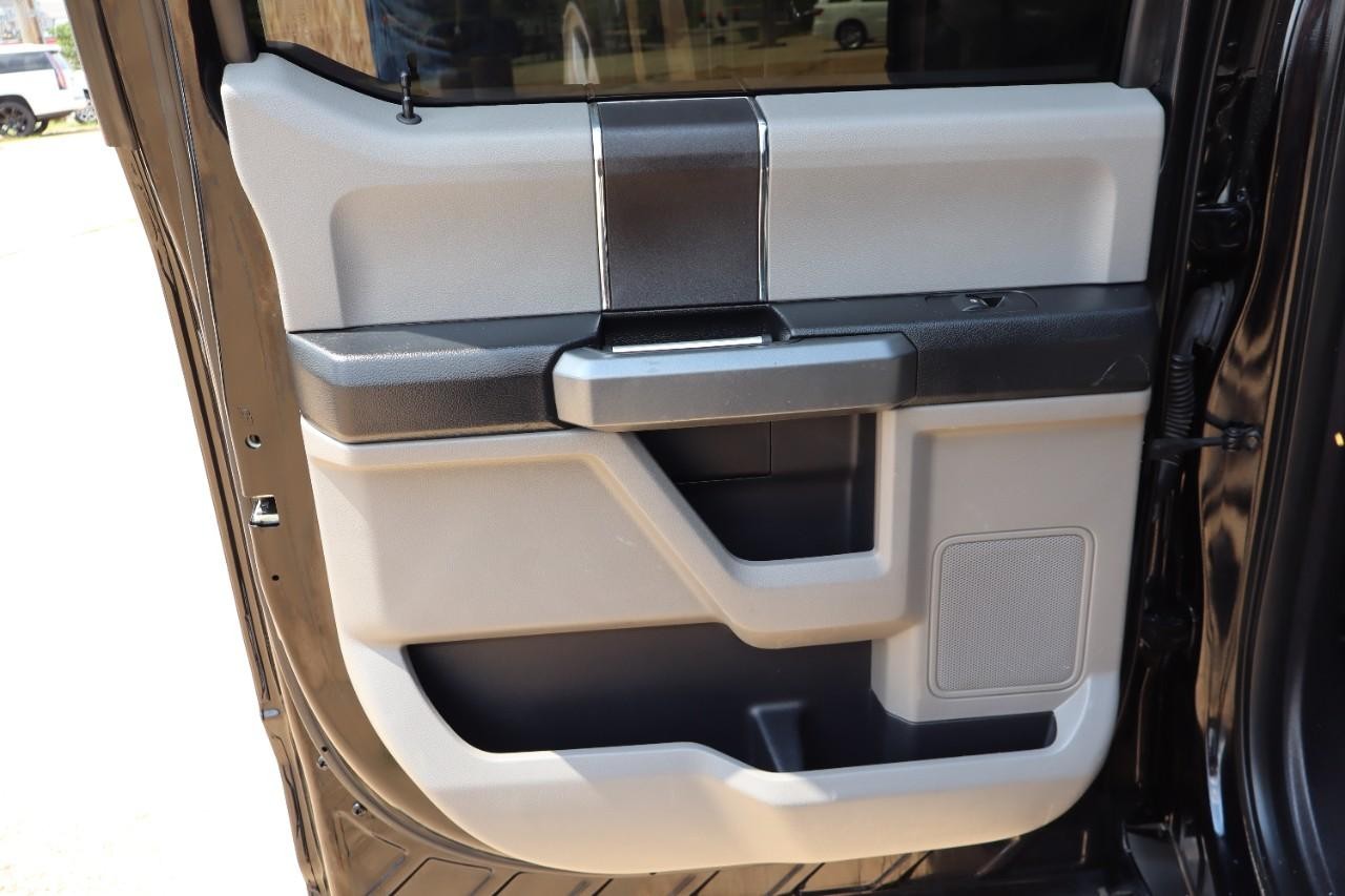 Ford F-150 Vehicle Full-screen Gallery Image 24