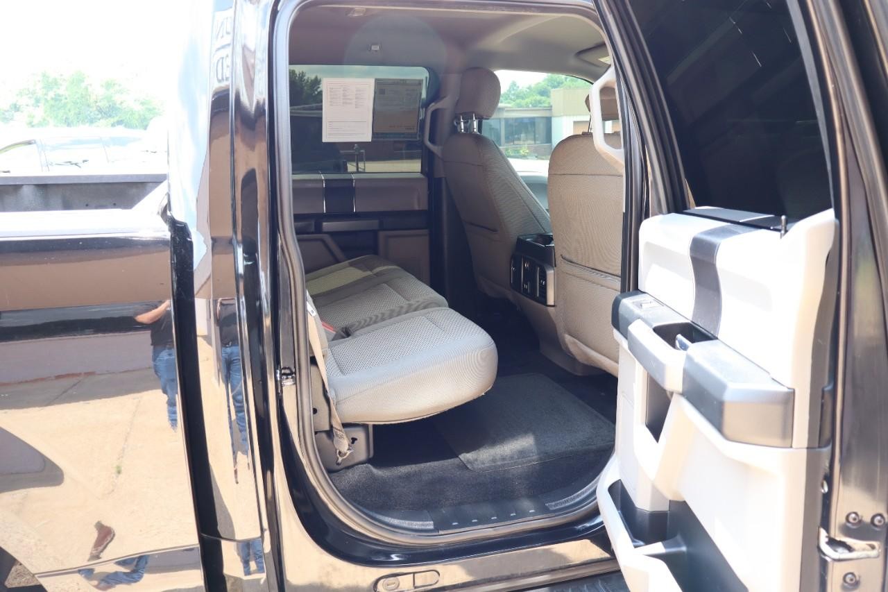 Ford F-150 Vehicle Full-screen Gallery Image 25