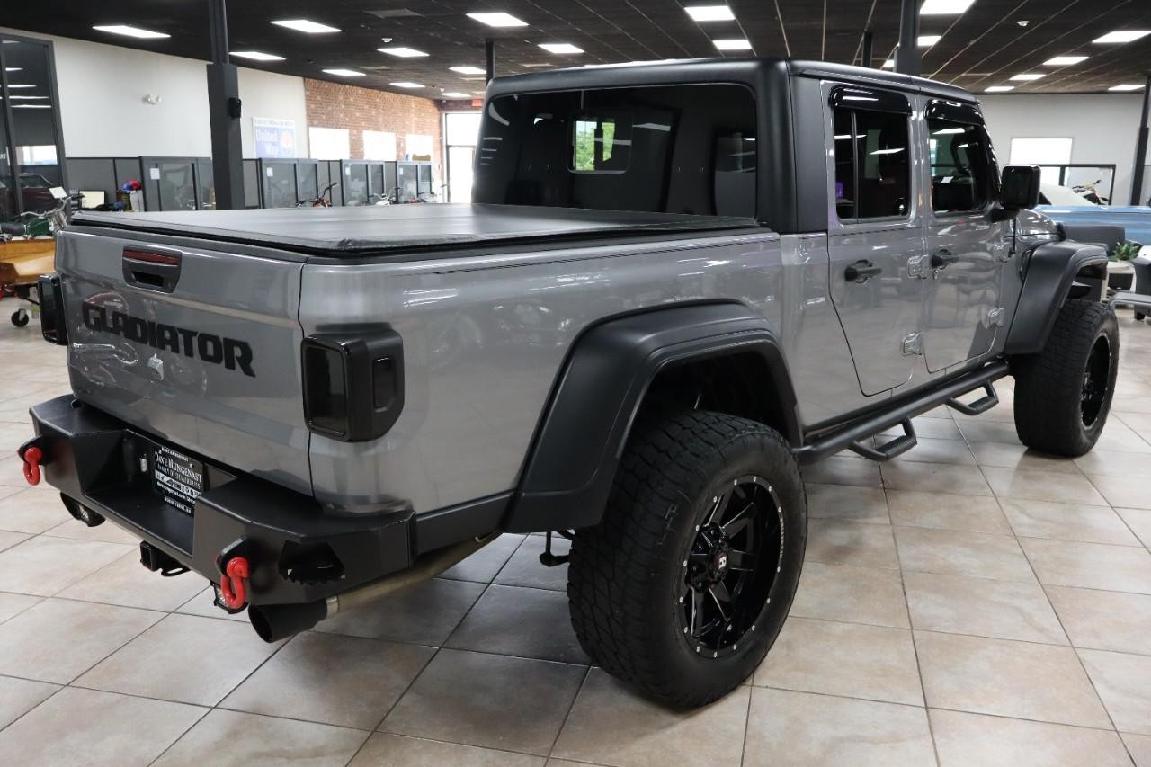 Jeep Gladiator Vehicle Full-screen Gallery Image 6