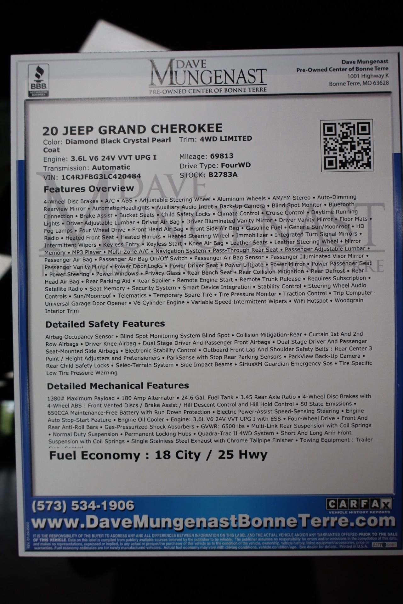Jeep Grand Cherokee Vehicle Full-screen Gallery Image 25