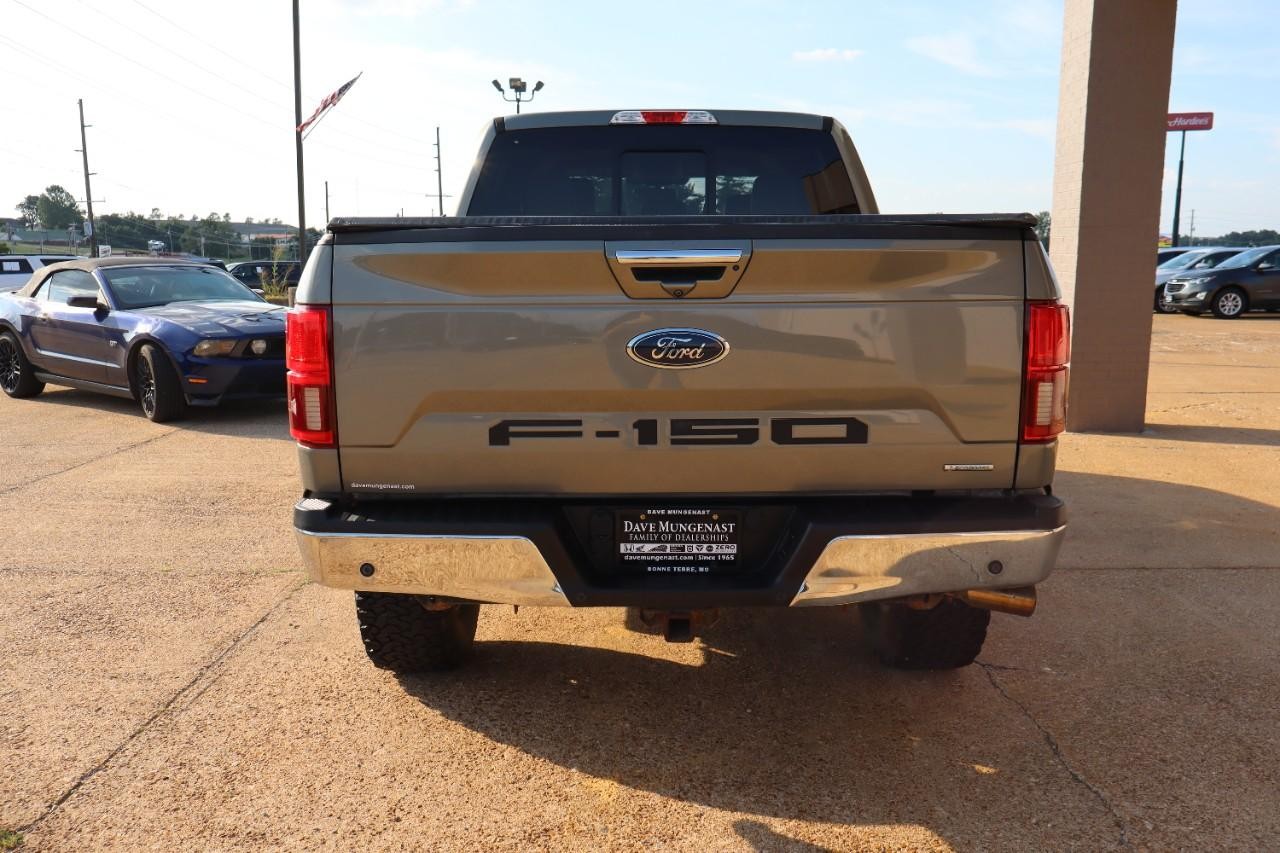 Ford F-150 Vehicle Full-screen Gallery Image 4