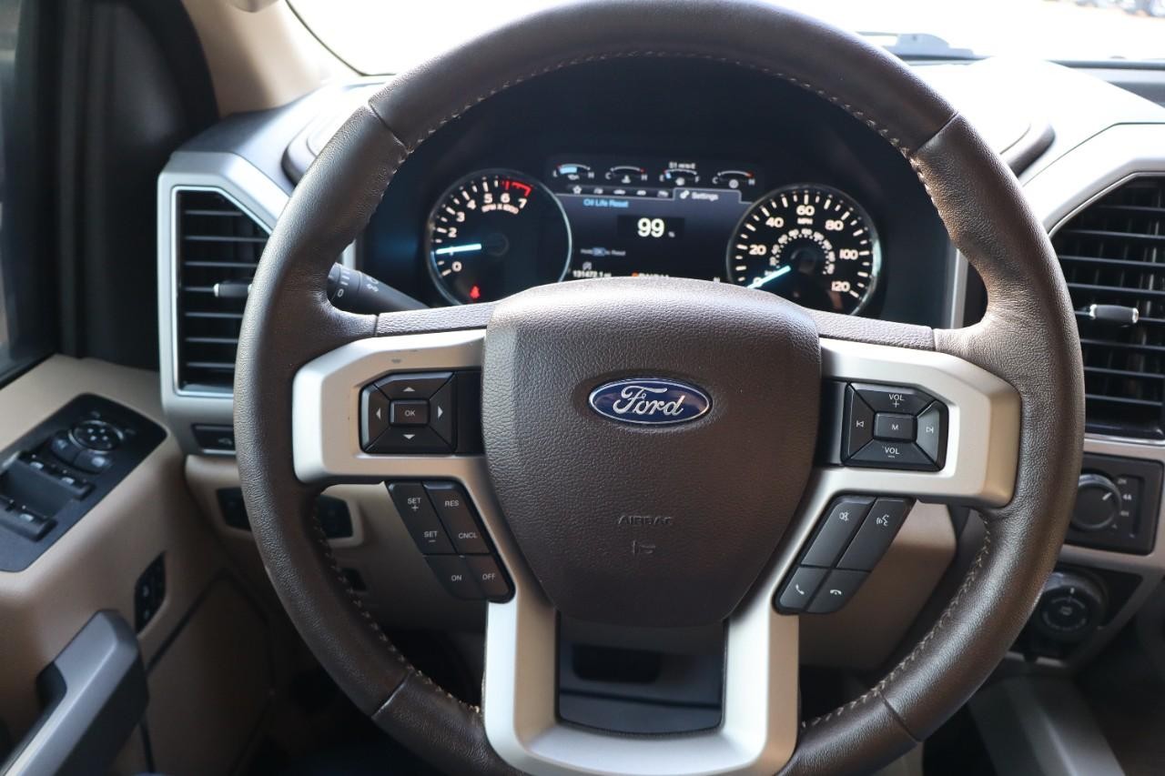Ford F-150 Vehicle Full-screen Gallery Image 12