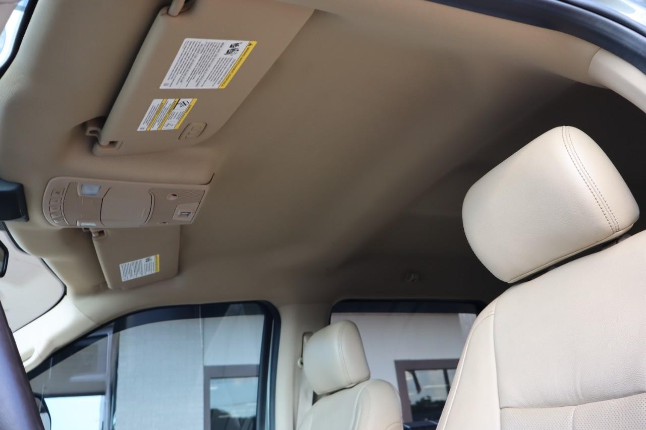 Ford F-150 Vehicle Full-screen Gallery Image 20