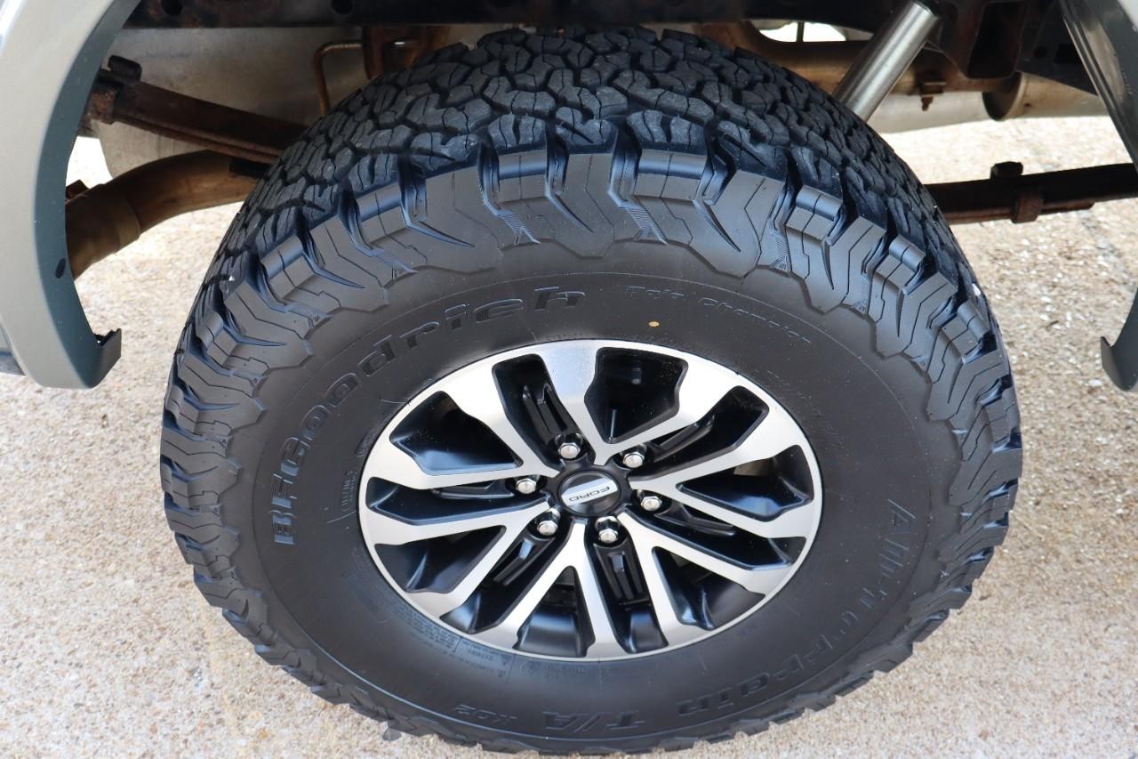 Ford F-150 Vehicle Full-screen Gallery Image 34