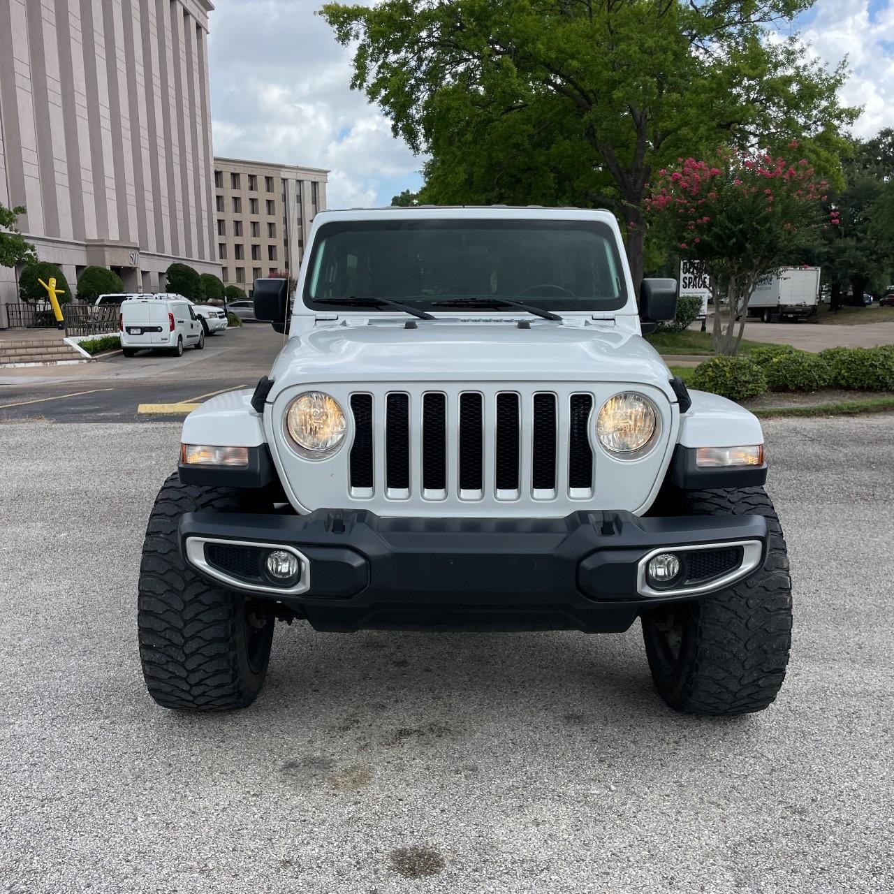Jeep Wrangler Unlimited Vehicle Full-screen Gallery Image 8