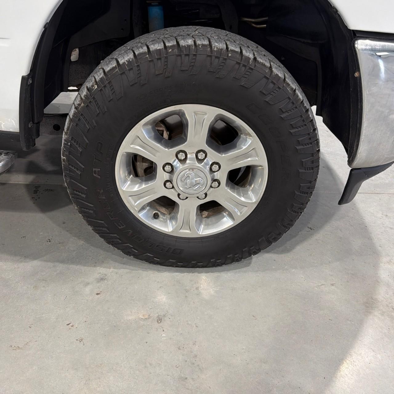Ram 2500 Vehicle Full-screen Gallery Image 20