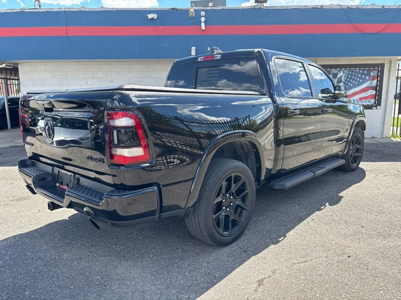 Ram 1500 Vehicle Full-screen Gallery Image 5