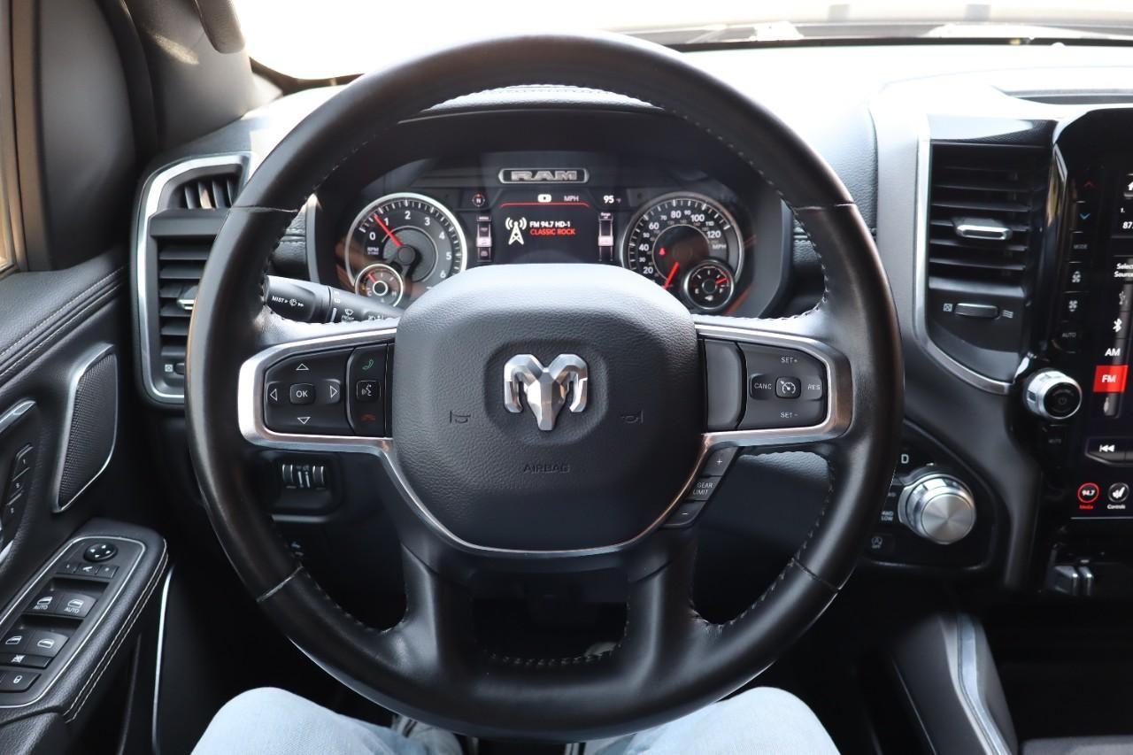 Ram 1500 Vehicle Full-screen Gallery Image 13