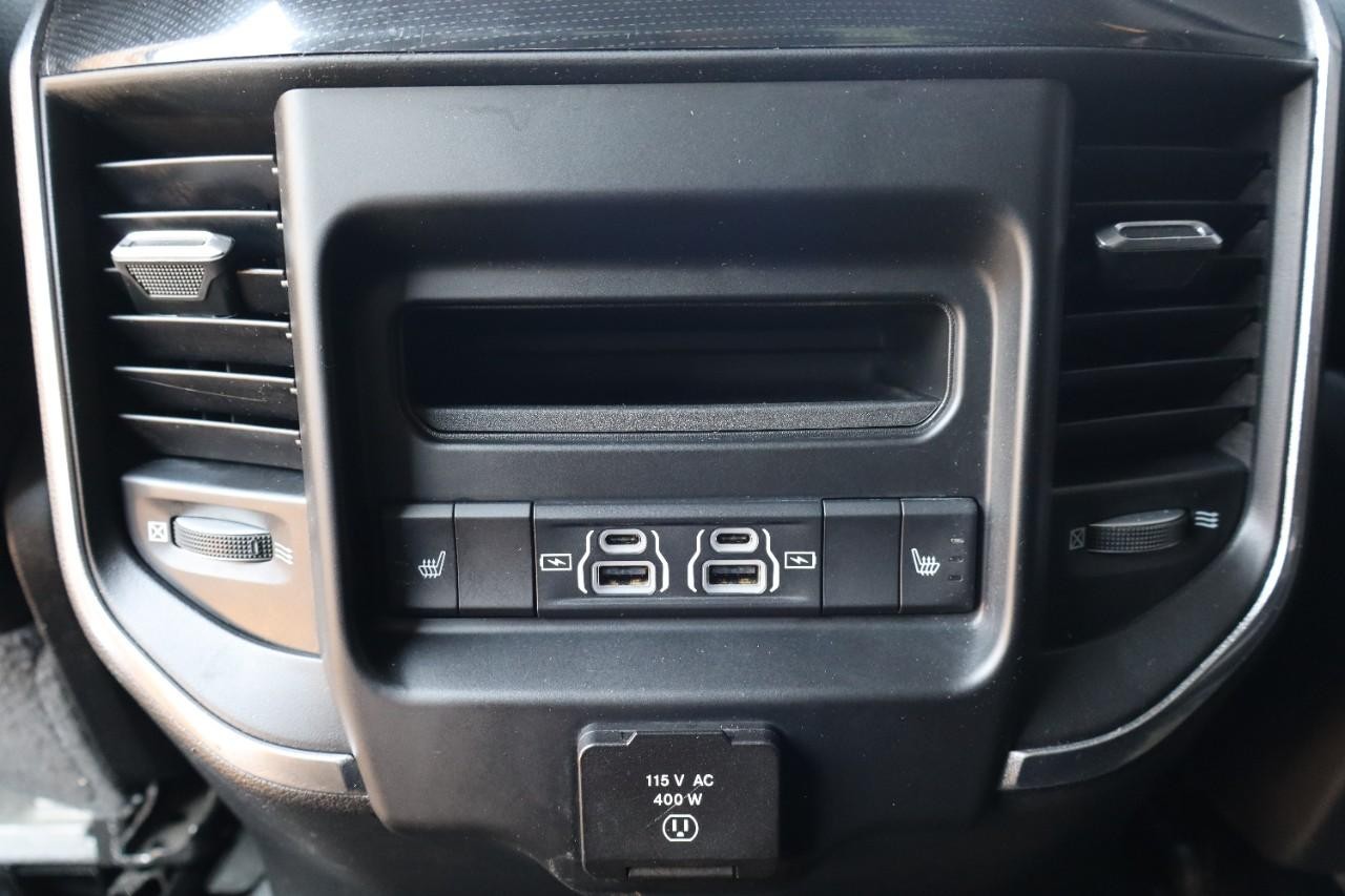 Ram 1500 Vehicle Full-screen Gallery Image 23
