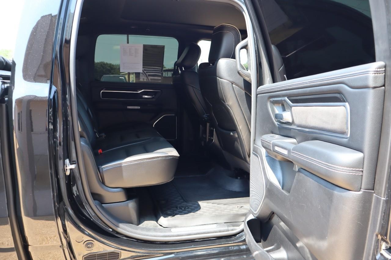 Ram 1500 Vehicle Full-screen Gallery Image 26