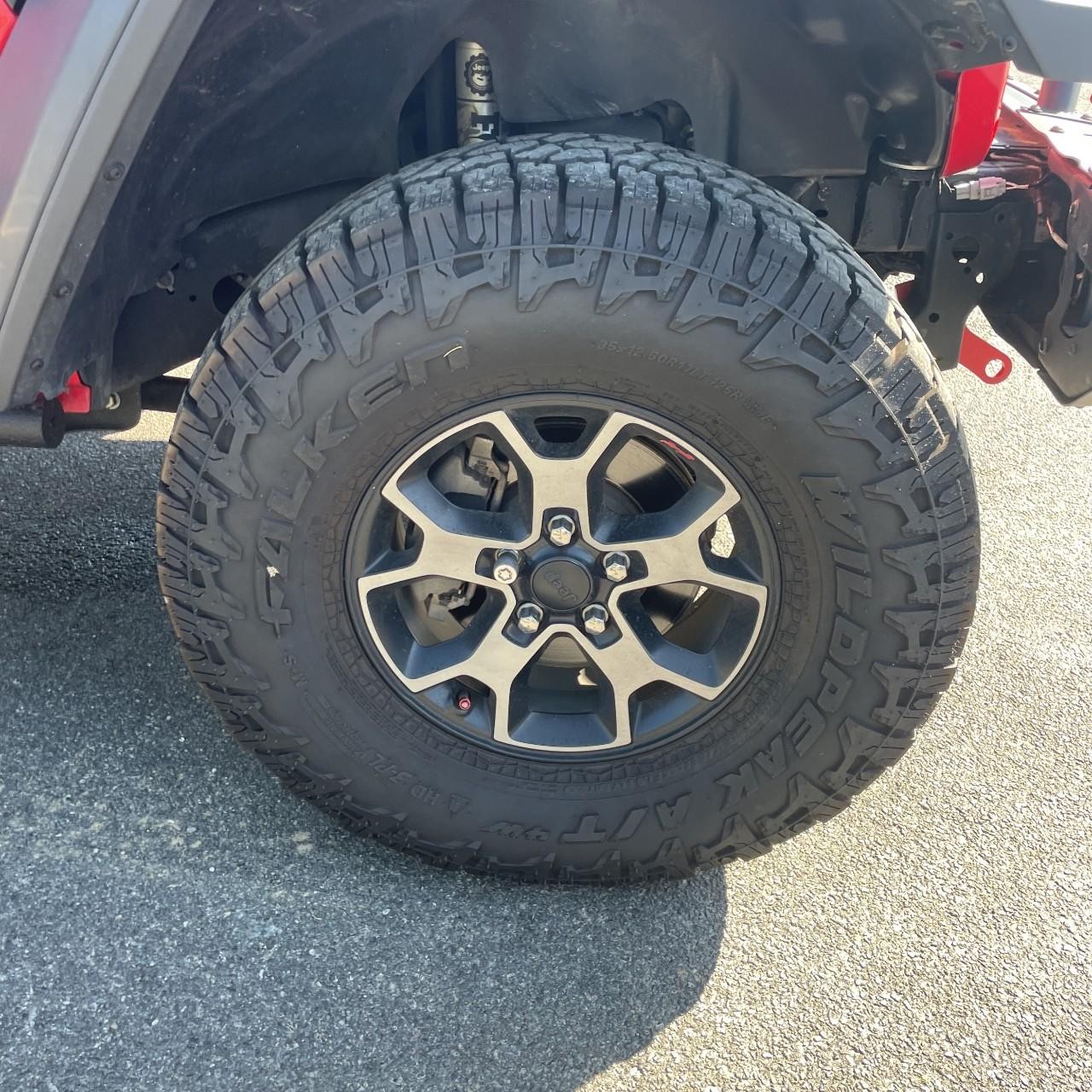 Jeep Wrangler Unlimited Vehicle Full-screen Gallery Image 23