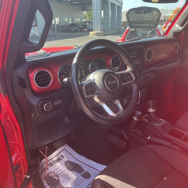 Jeep Wrangler Unlimited Vehicle Full-screen Gallery Image 13