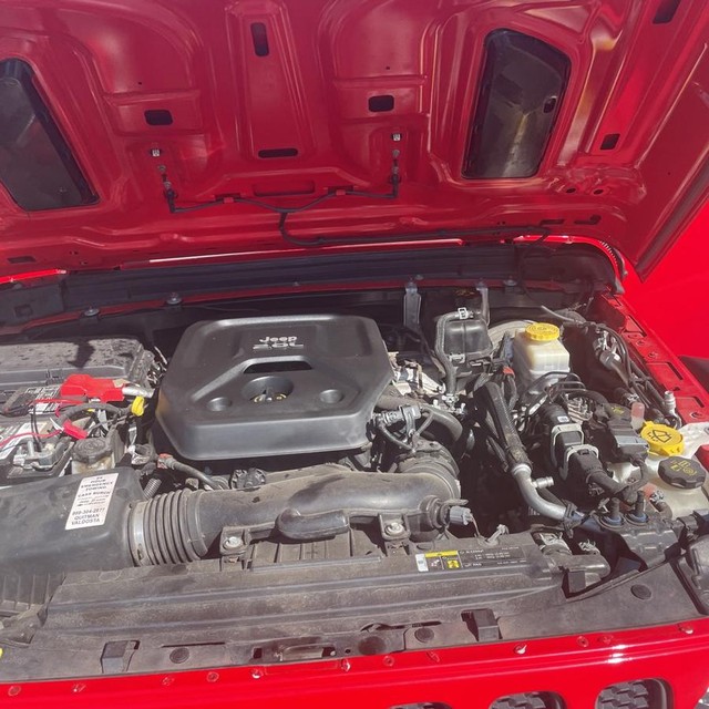 Jeep Wrangler Unlimited Vehicle Full-screen Gallery Image 19