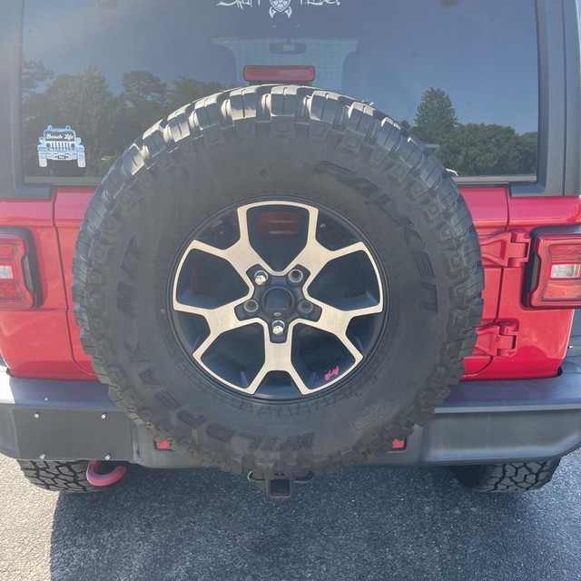 Jeep Wrangler Unlimited Vehicle Full-screen Gallery Image 24