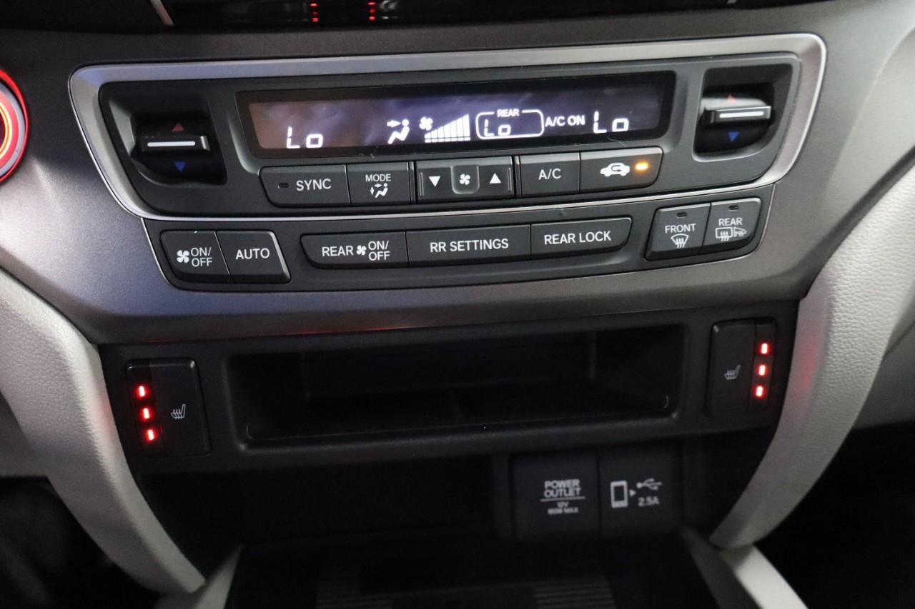 Honda Pilot Vehicle Full-screen Gallery Image 18
