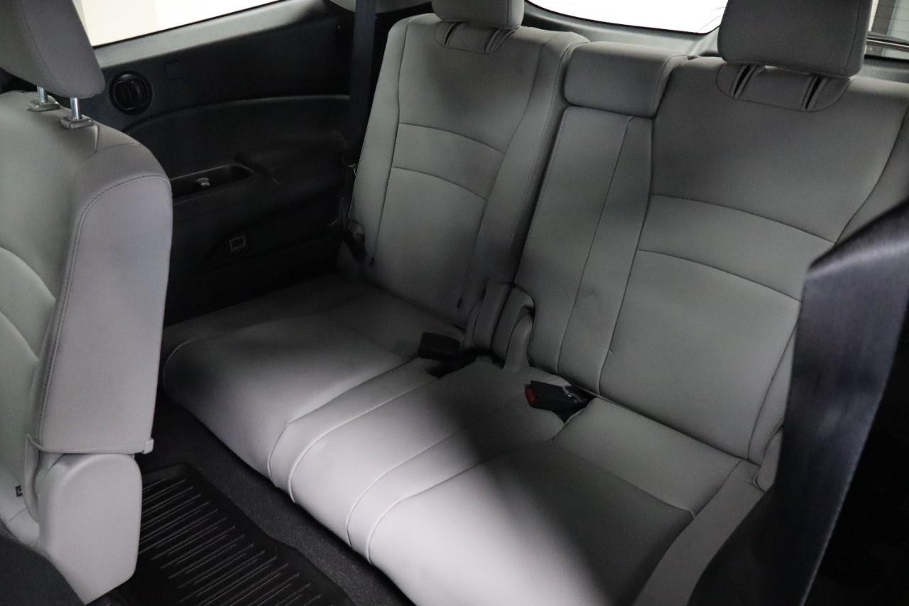 Honda Pilot Vehicle Full-screen Gallery Image 20