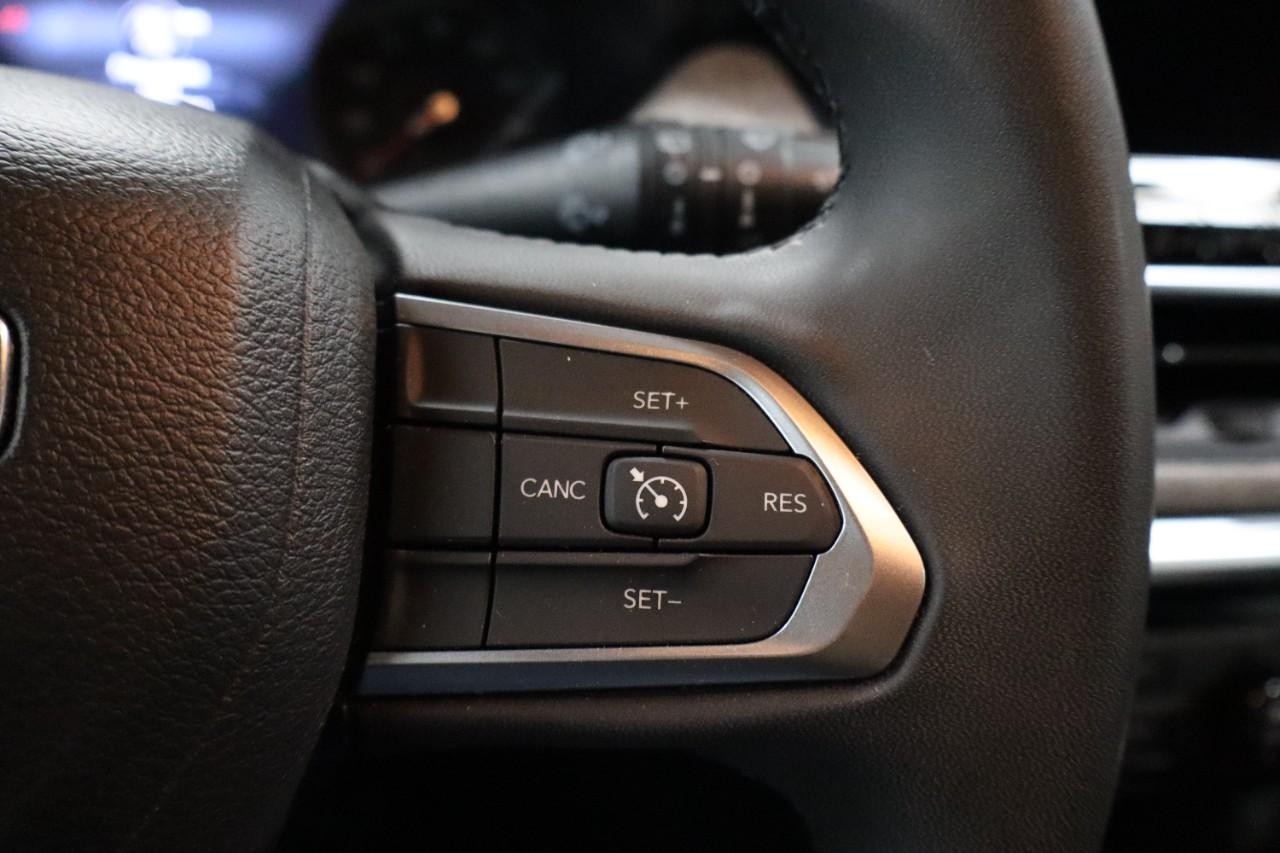 Jeep Compass Vehicle Full-screen Gallery Image 15