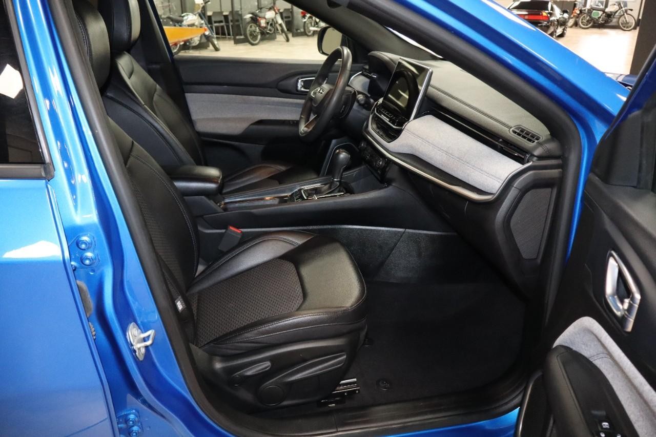 Jeep Compass Vehicle Full-screen Gallery Image 27