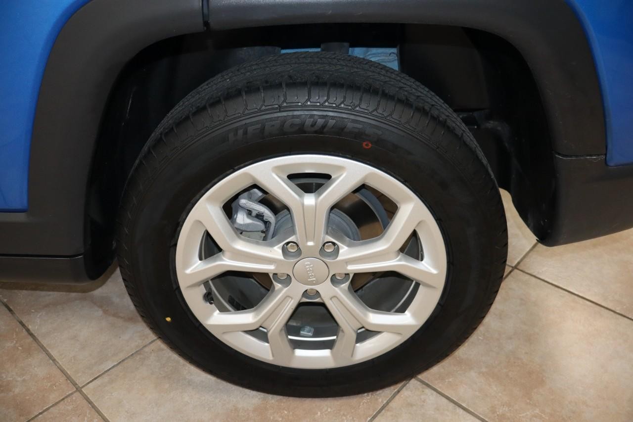 Jeep Compass Vehicle Full-screen Gallery Image 30