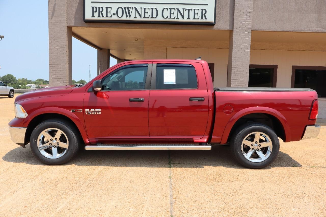Ram 1500 Vehicle Full-screen Gallery Image 2