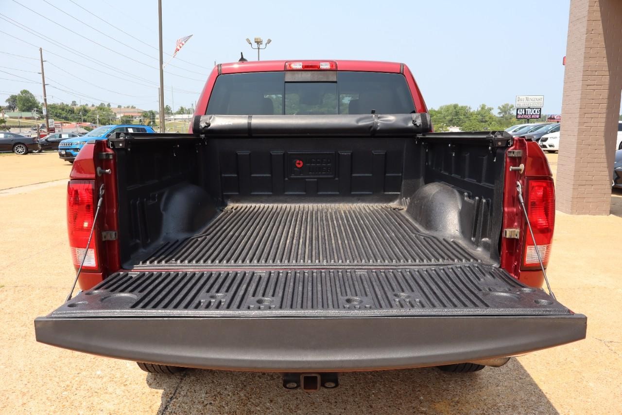 Ram 1500 Vehicle Full-screen Gallery Image 24