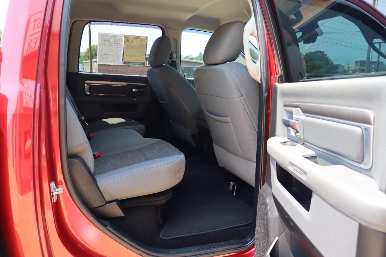 Ram 1500 Vehicle Full-screen Gallery Image 25