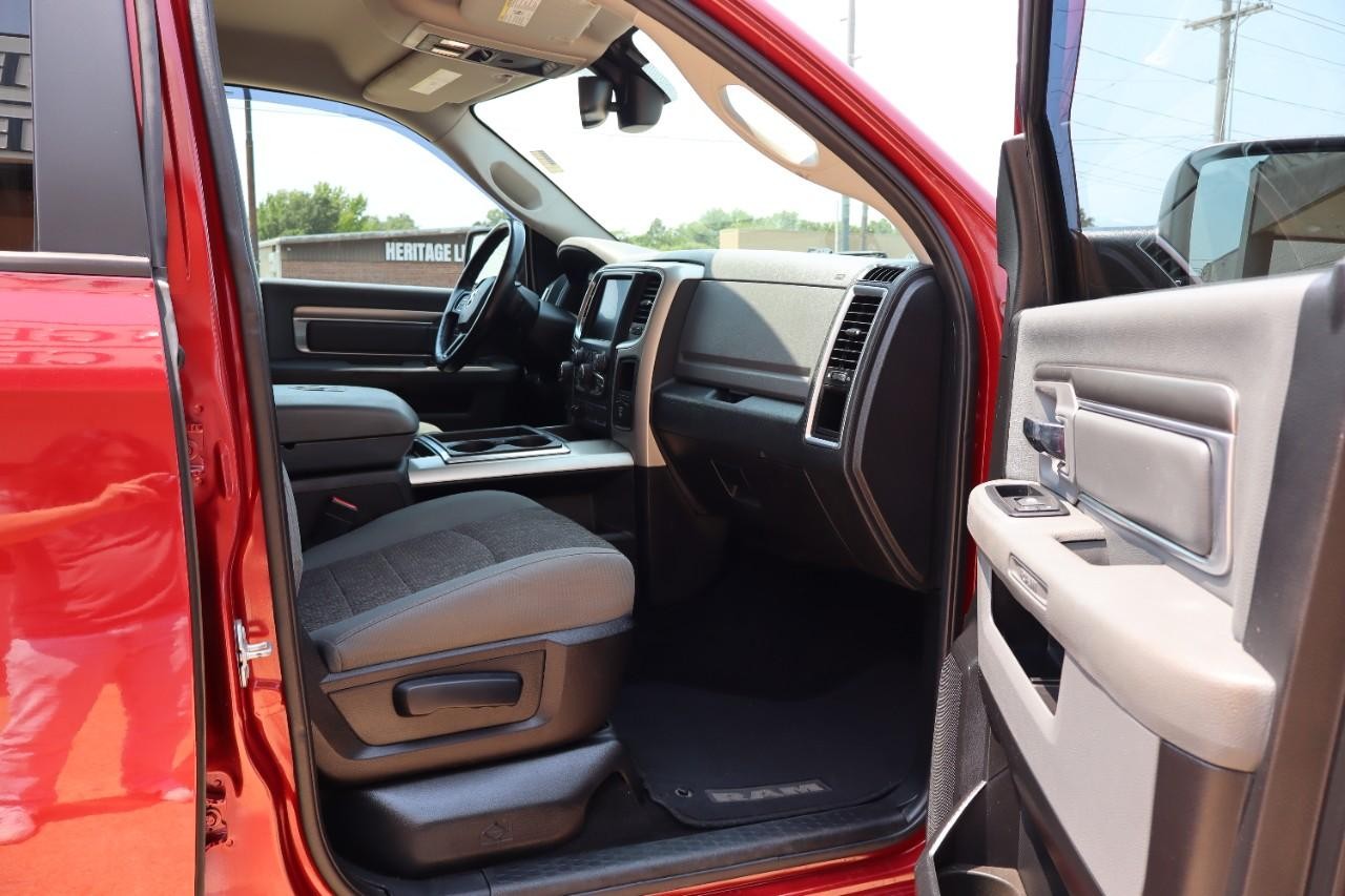 Ram 1500 Vehicle Full-screen Gallery Image 26