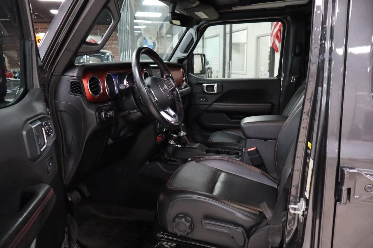 Jeep Wrangler Unlimited Vehicle Full-screen Gallery Image 10