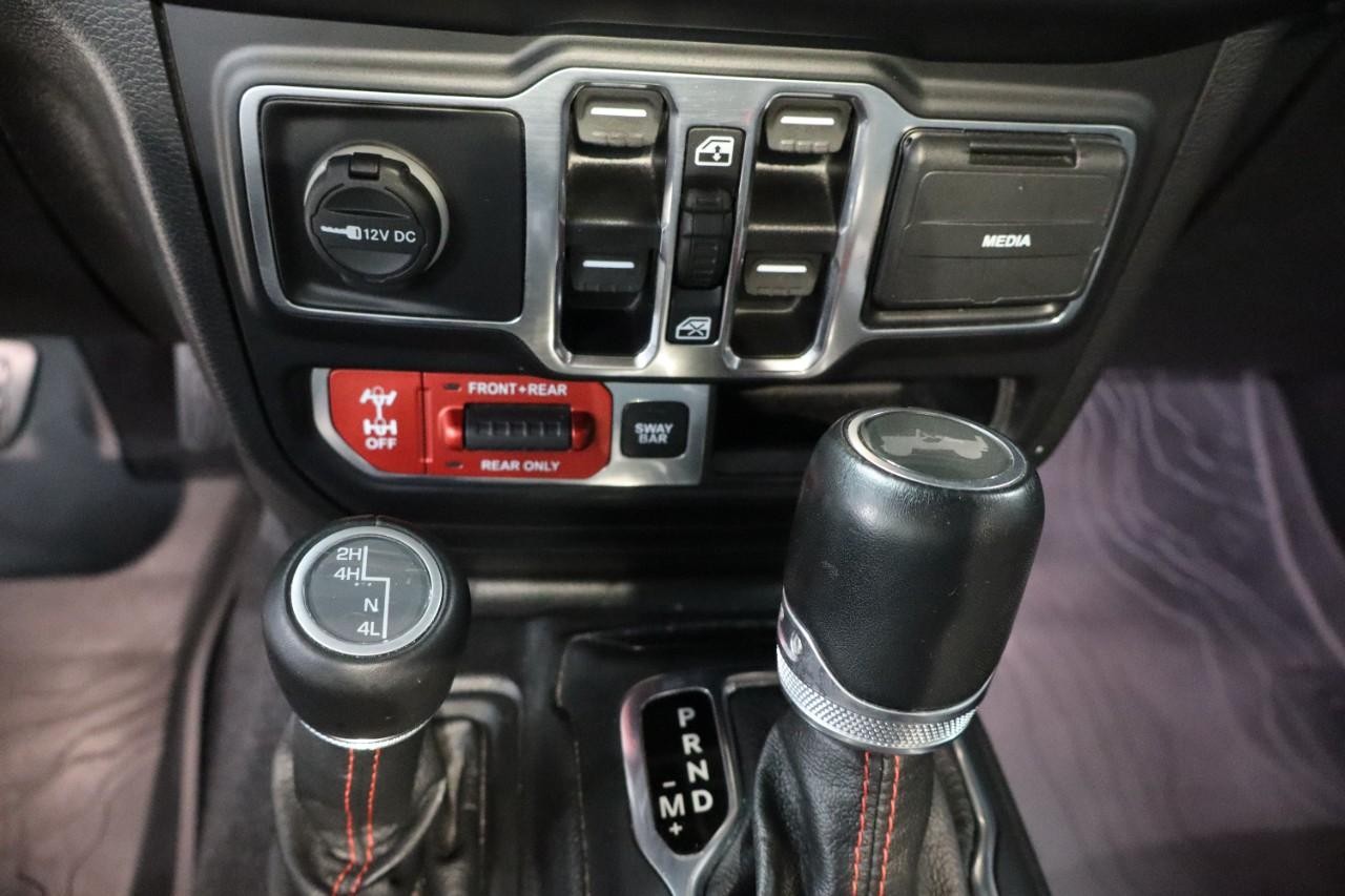 Jeep Wrangler Unlimited Vehicle Full-screen Gallery Image 12