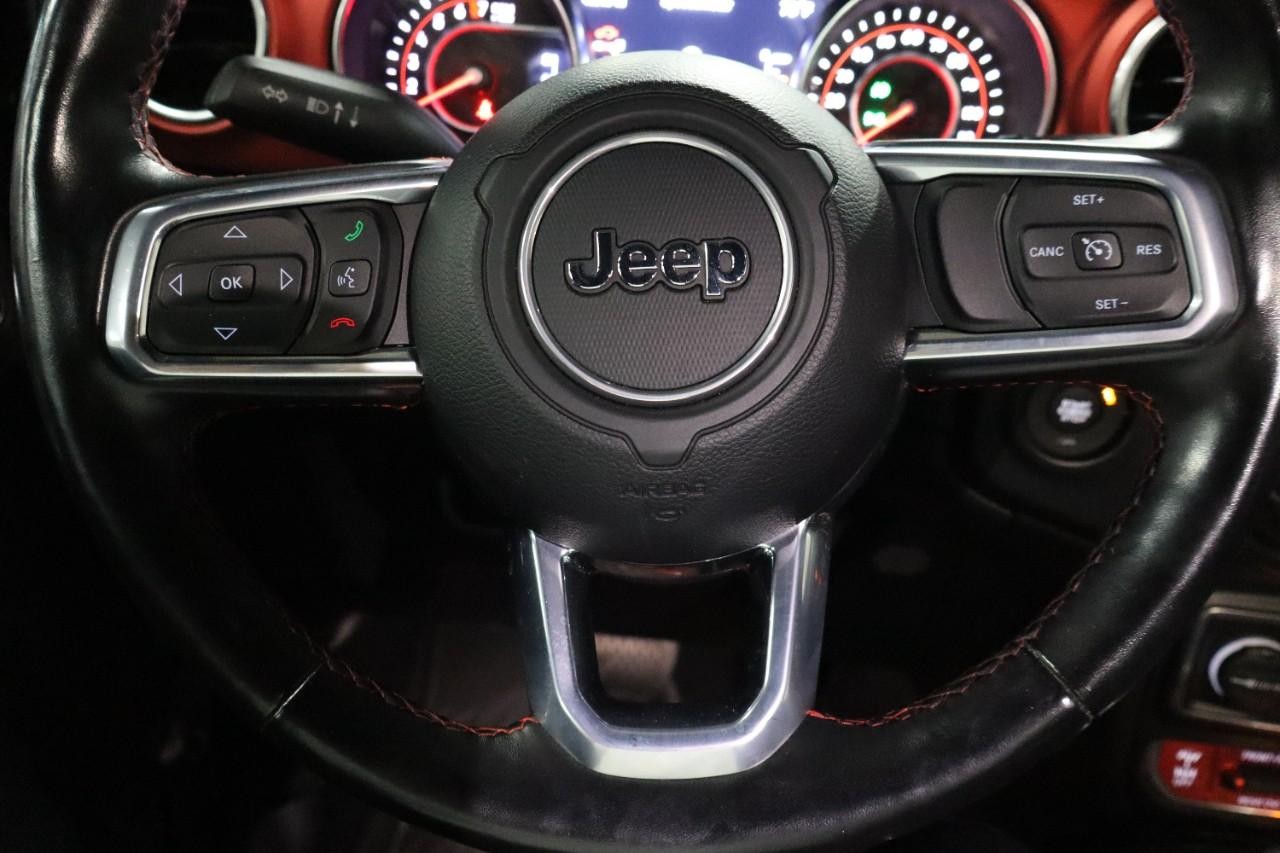 Jeep Wrangler Unlimited Vehicle Full-screen Gallery Image 16