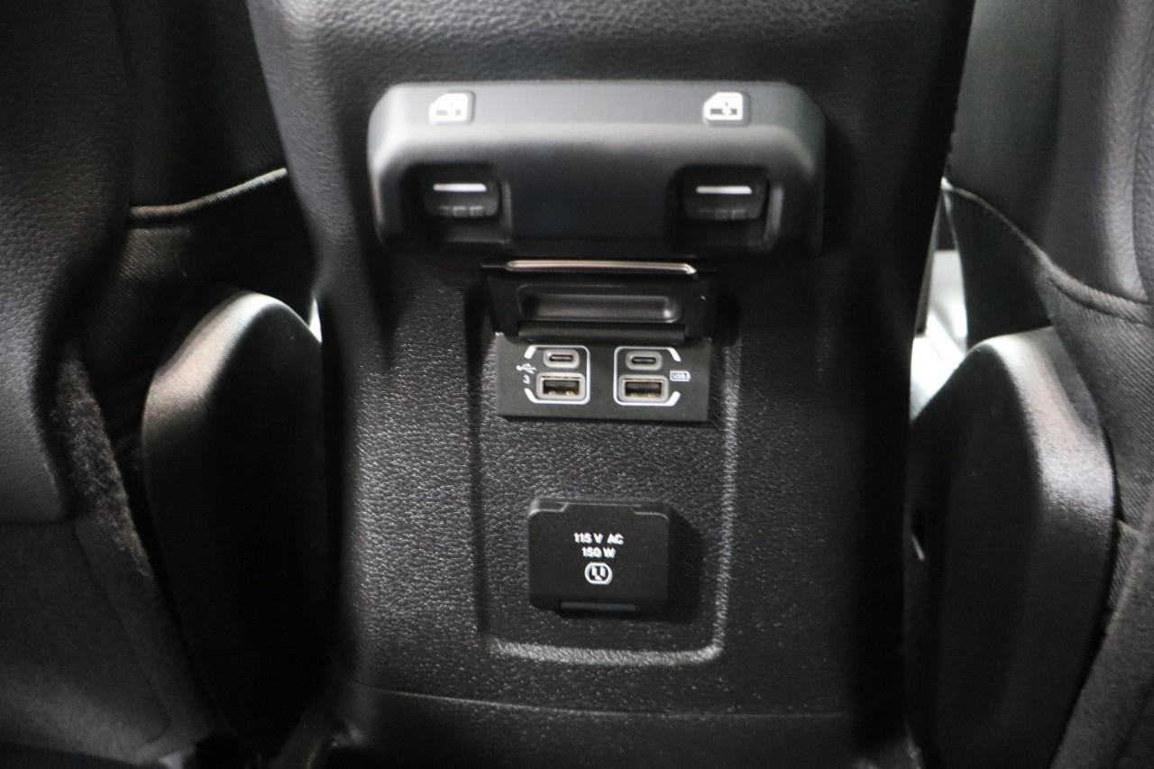 Jeep Wrangler Unlimited Vehicle Full-screen Gallery Image 20