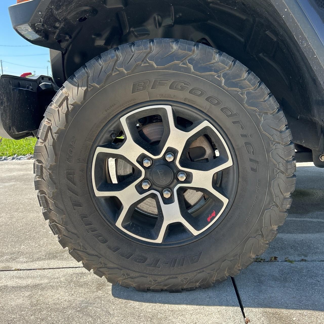 Jeep Wrangler Unlimited Vehicle Full-screen Gallery Image 23