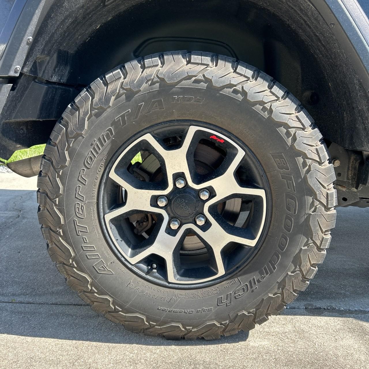 Jeep Wrangler Unlimited Vehicle Full-screen Gallery Image 25