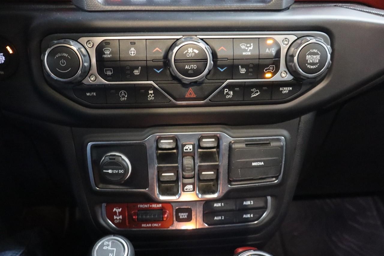 Jeep Wrangler Unlimited Vehicle Full-screen Gallery Image 20