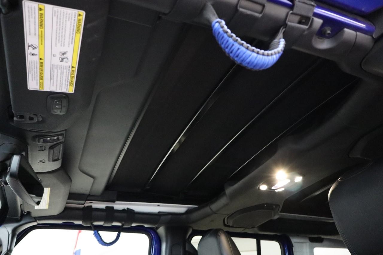 Jeep Wrangler Unlimited Vehicle Full-screen Gallery Image 23