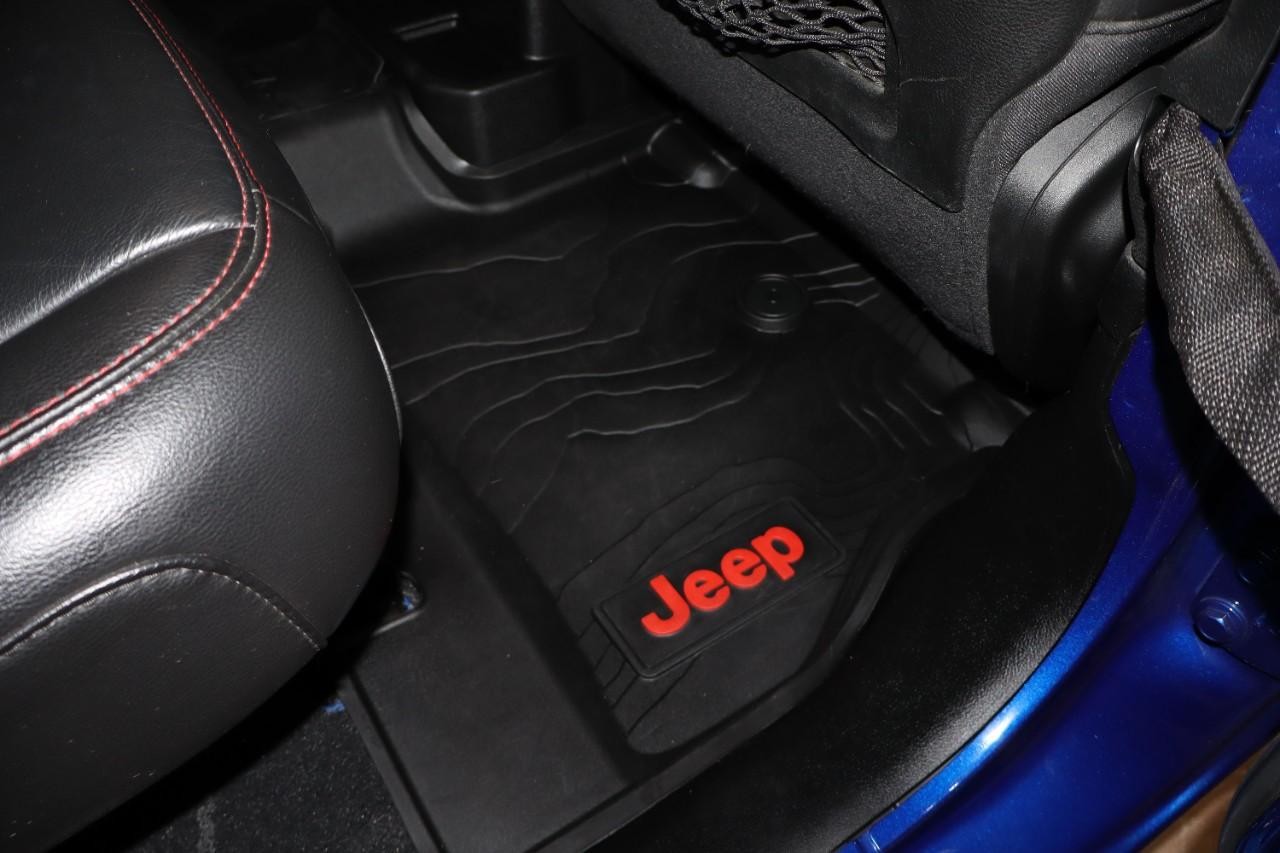 Jeep Wrangler Unlimited Vehicle Full-screen Gallery Image 33