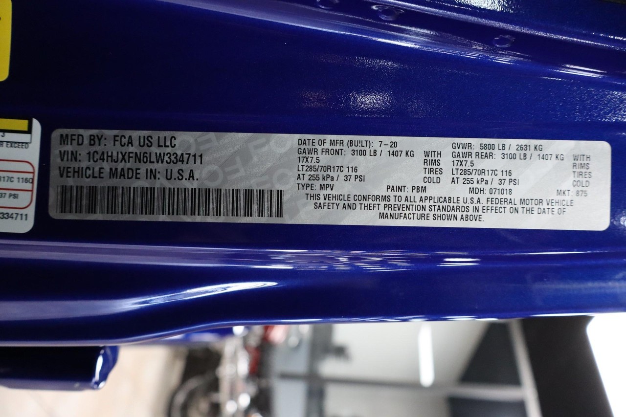Jeep Wrangler Unlimited Vehicle Full-screen Gallery Image 43