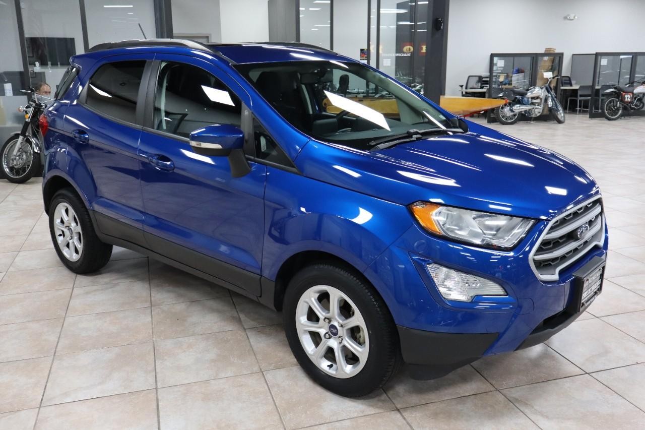 Ford EcoSport Vehicle Full-screen Gallery Image 8