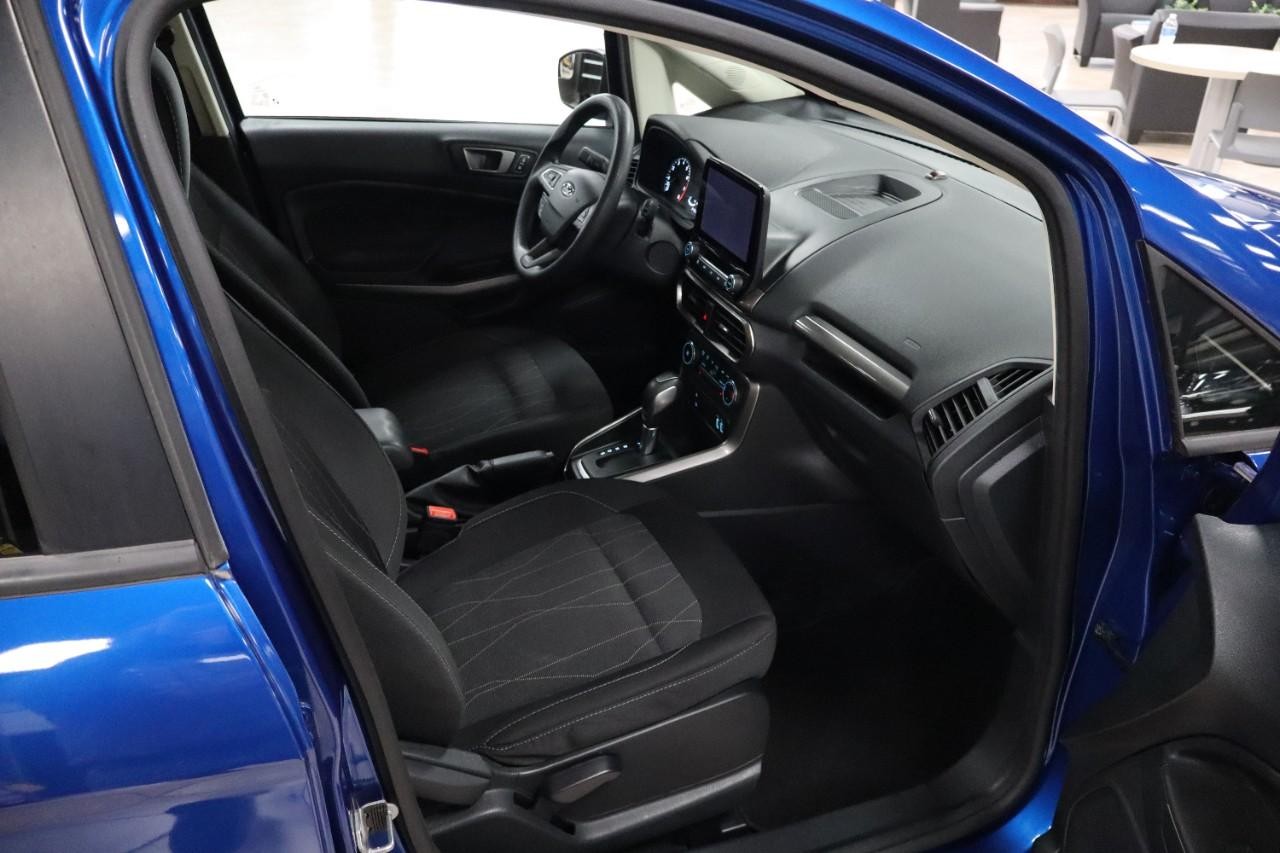 Ford EcoSport Vehicle Full-screen Gallery Image 22
