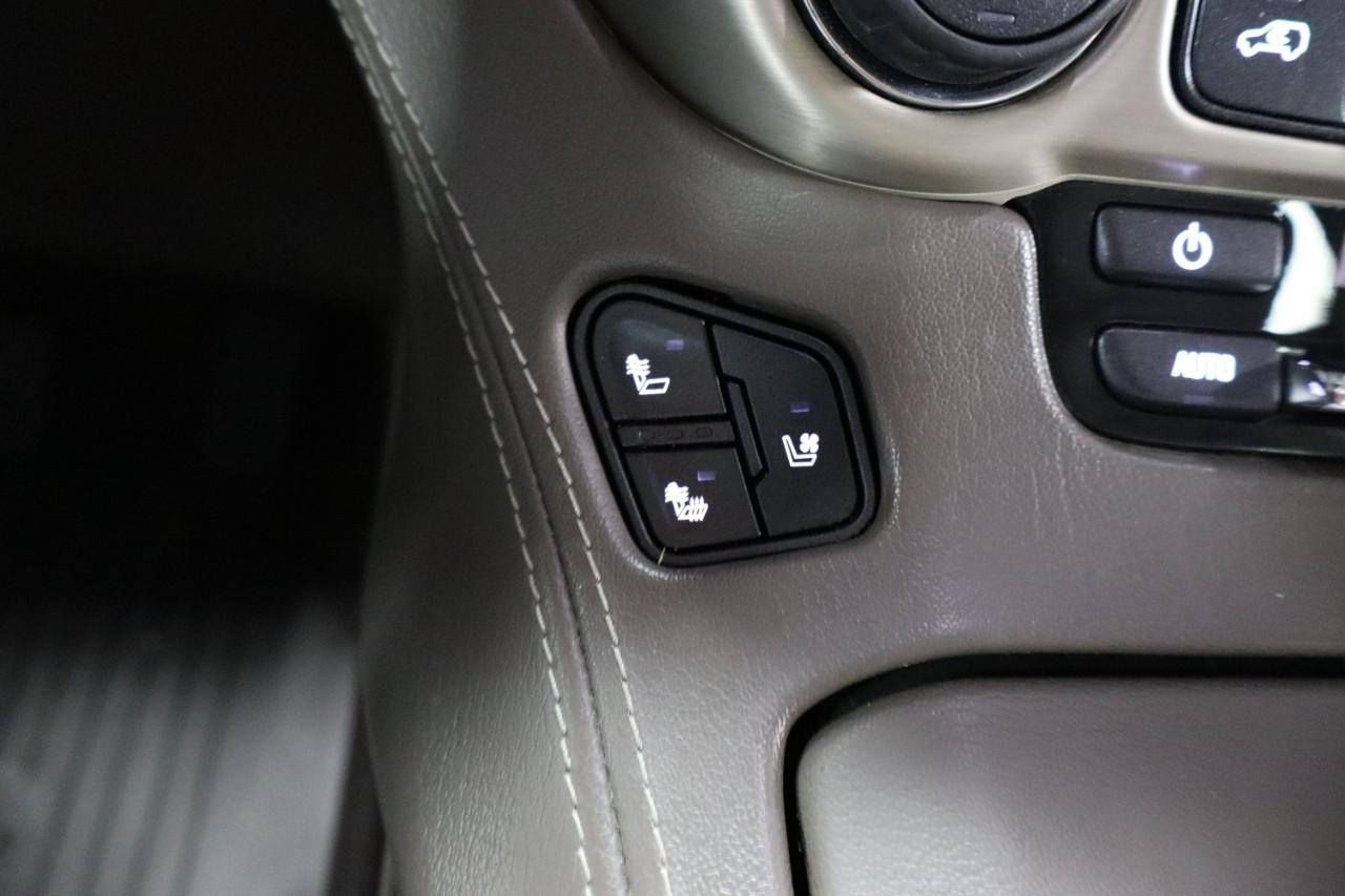 GMC Yukon Vehicle Full-screen Gallery Image 27