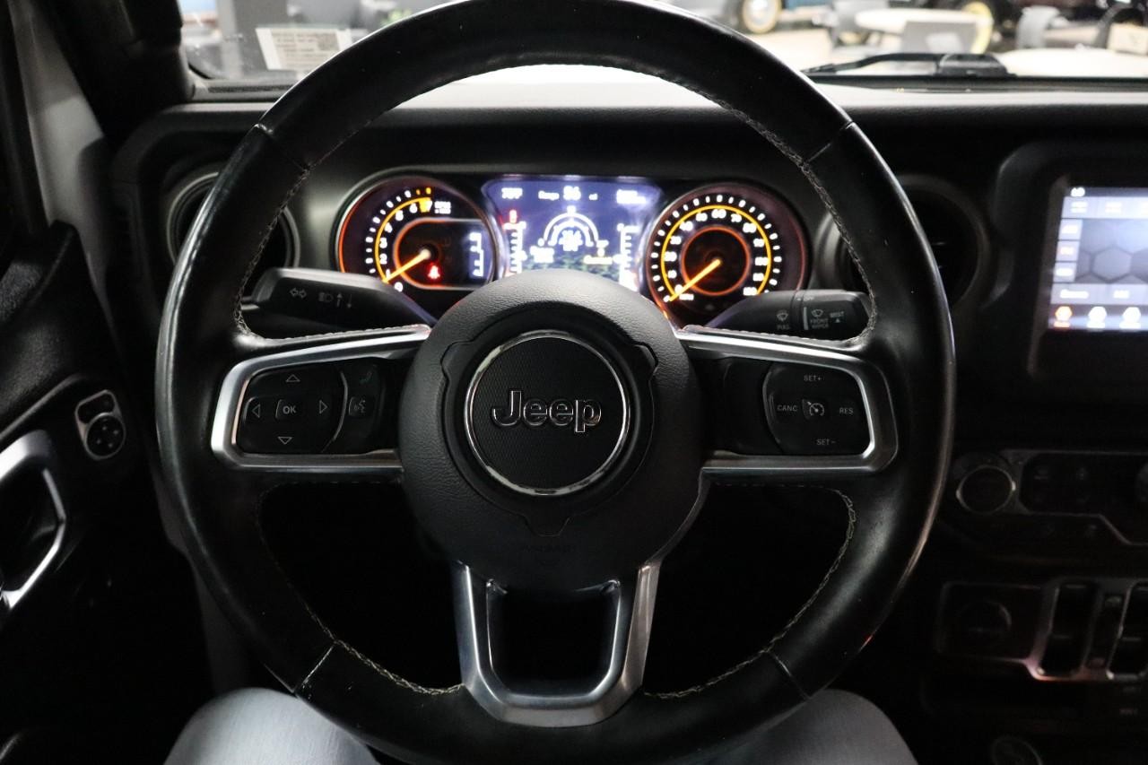 Jeep Gladiator Vehicle Full-screen Gallery Image 13