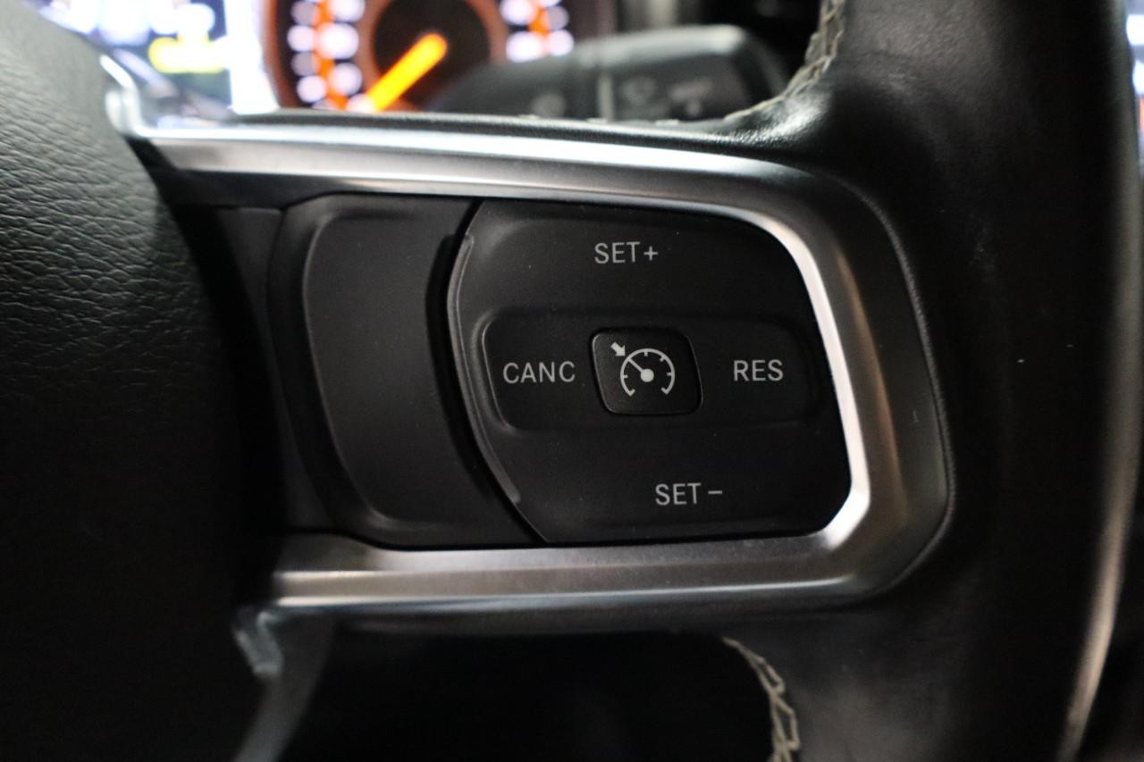 Jeep Gladiator Vehicle Full-screen Gallery Image 15