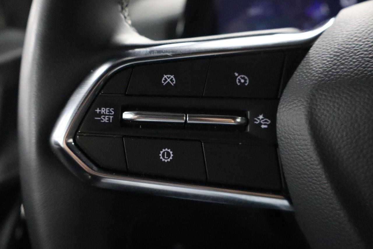 Chevrolet Equinox Vehicle Full-screen Gallery Image 15