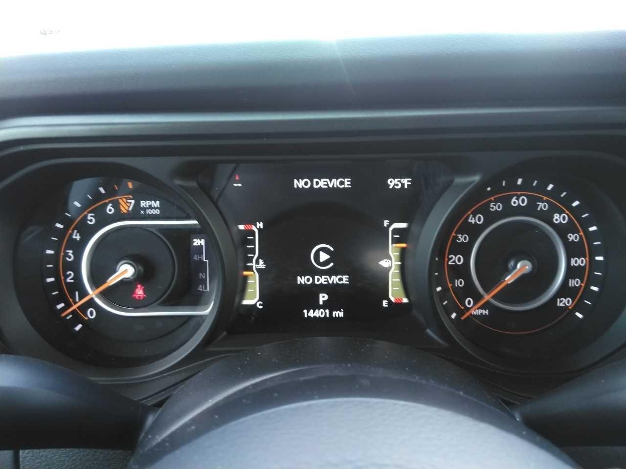 Jeep Gladiator Vehicle Full-screen Gallery Image 7