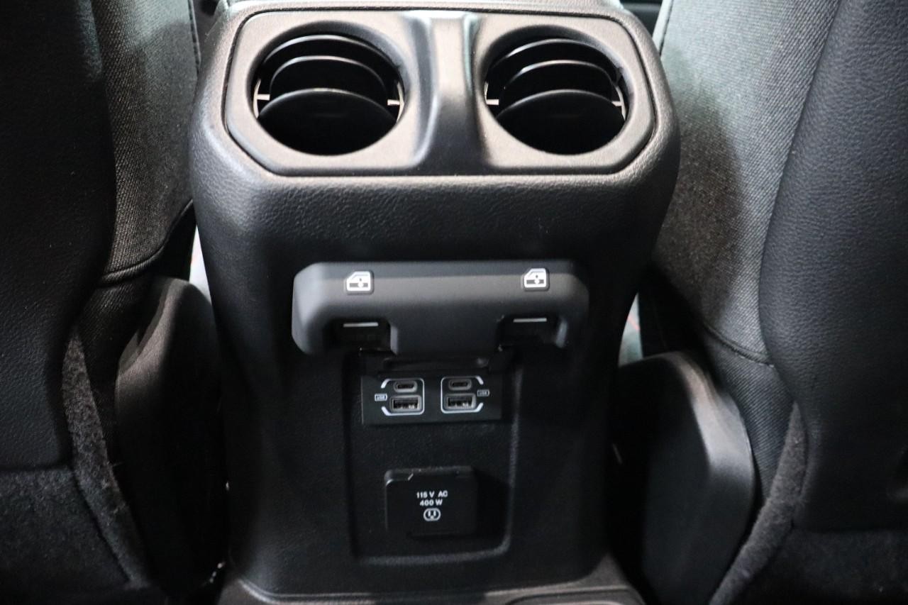 Jeep Gladiator Vehicle Full-screen Gallery Image 22