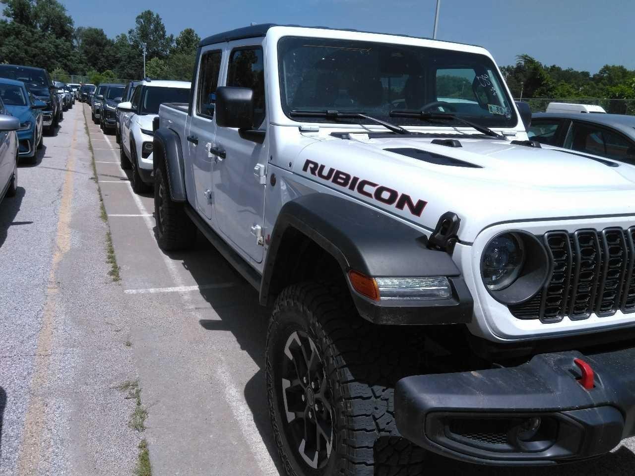 Jeep Gladiator Vehicle Full-screen Gallery Image 4