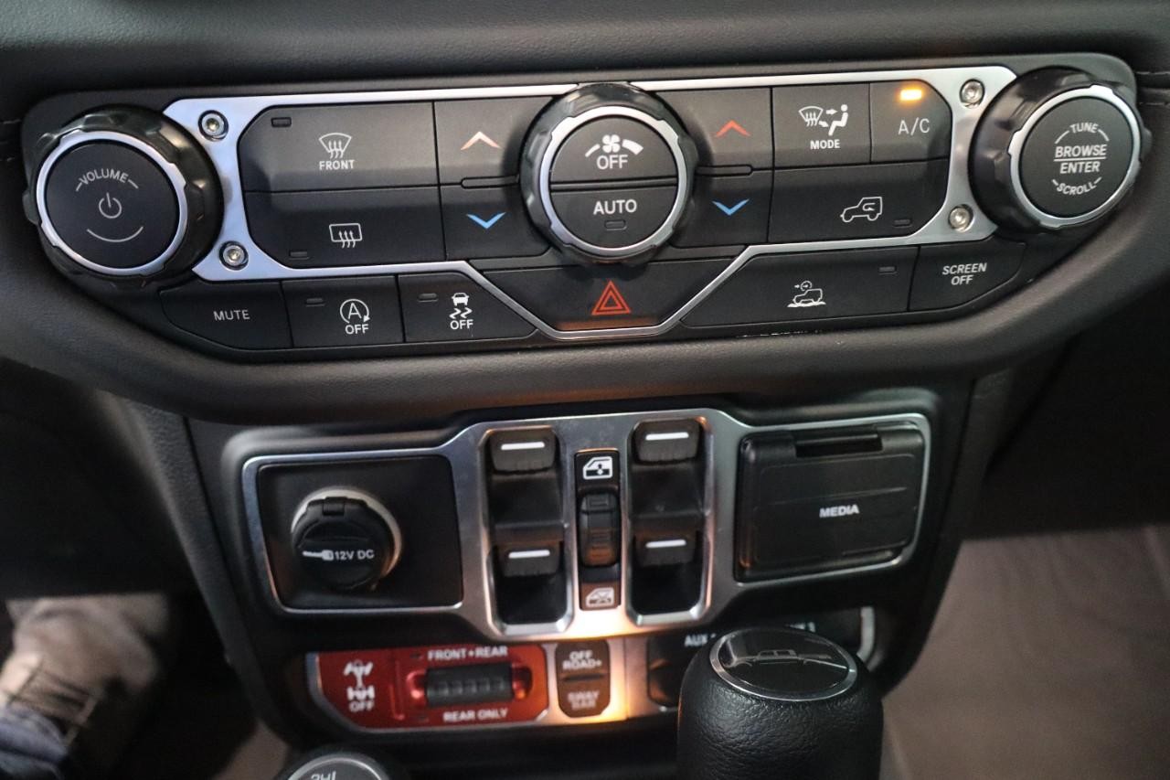 Jeep Gladiator Vehicle Full-screen Gallery Image 17